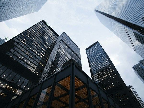 静安金融公司